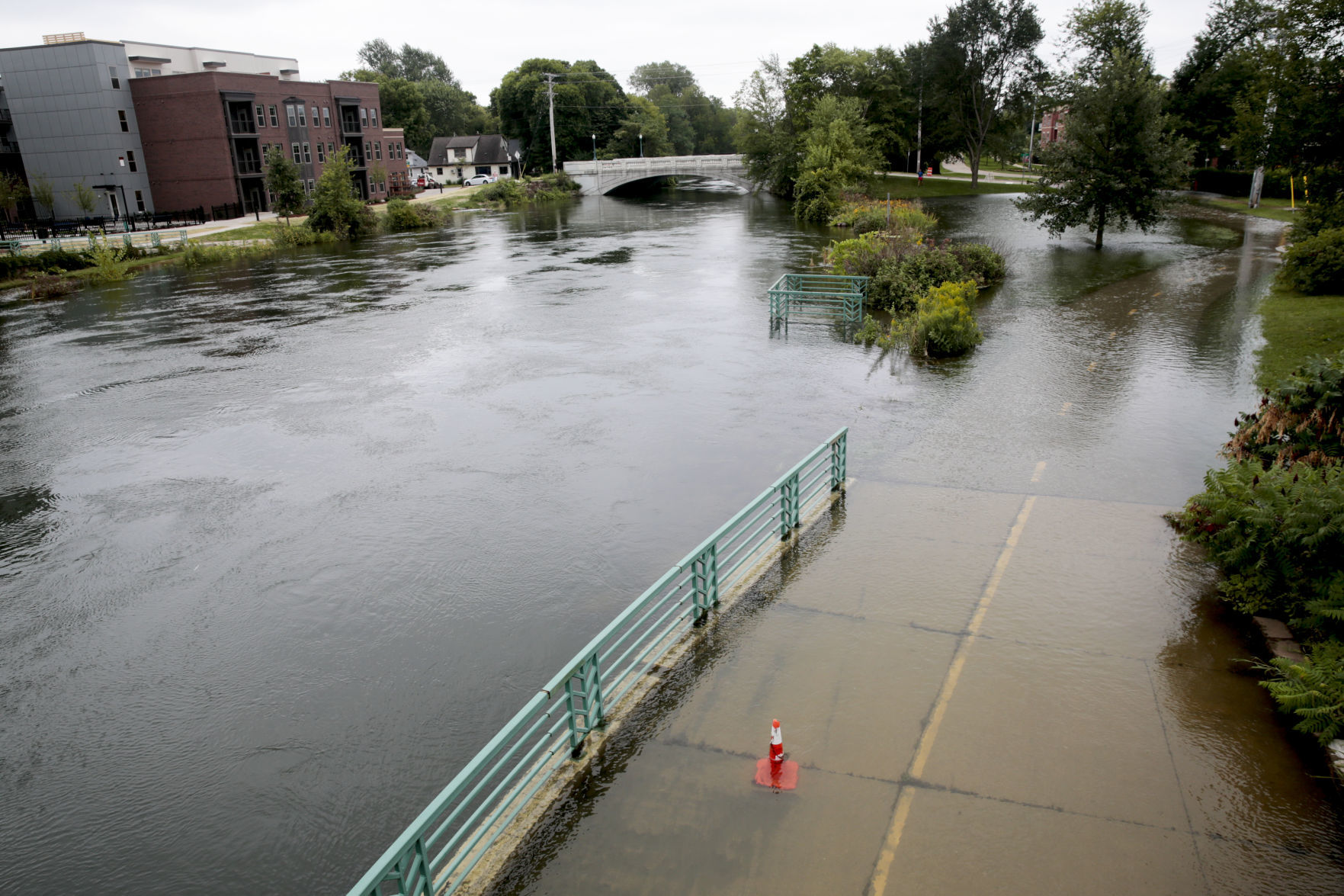 Underwater bike path